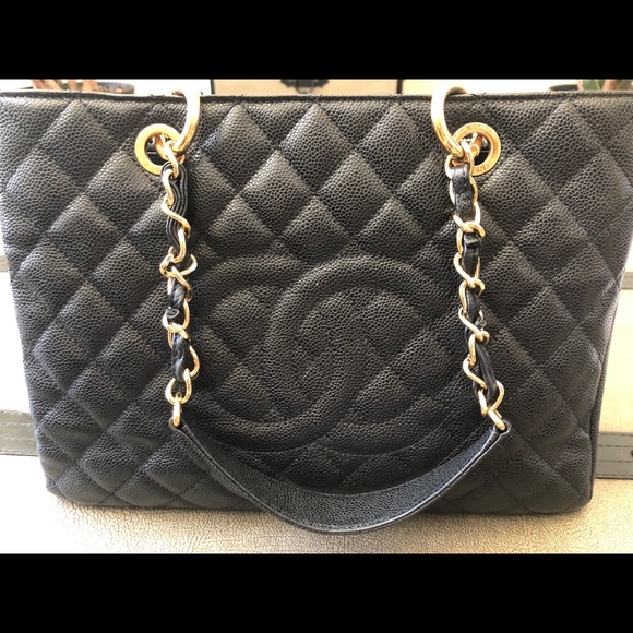 Chanel purse - Picture 2 of 4